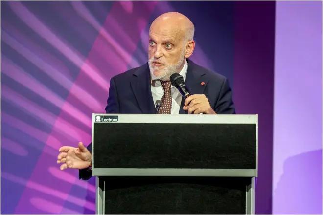 九游会J9平台-特瓦斯:当皇马主席?我在西甲已经够忙了,也没兴趣